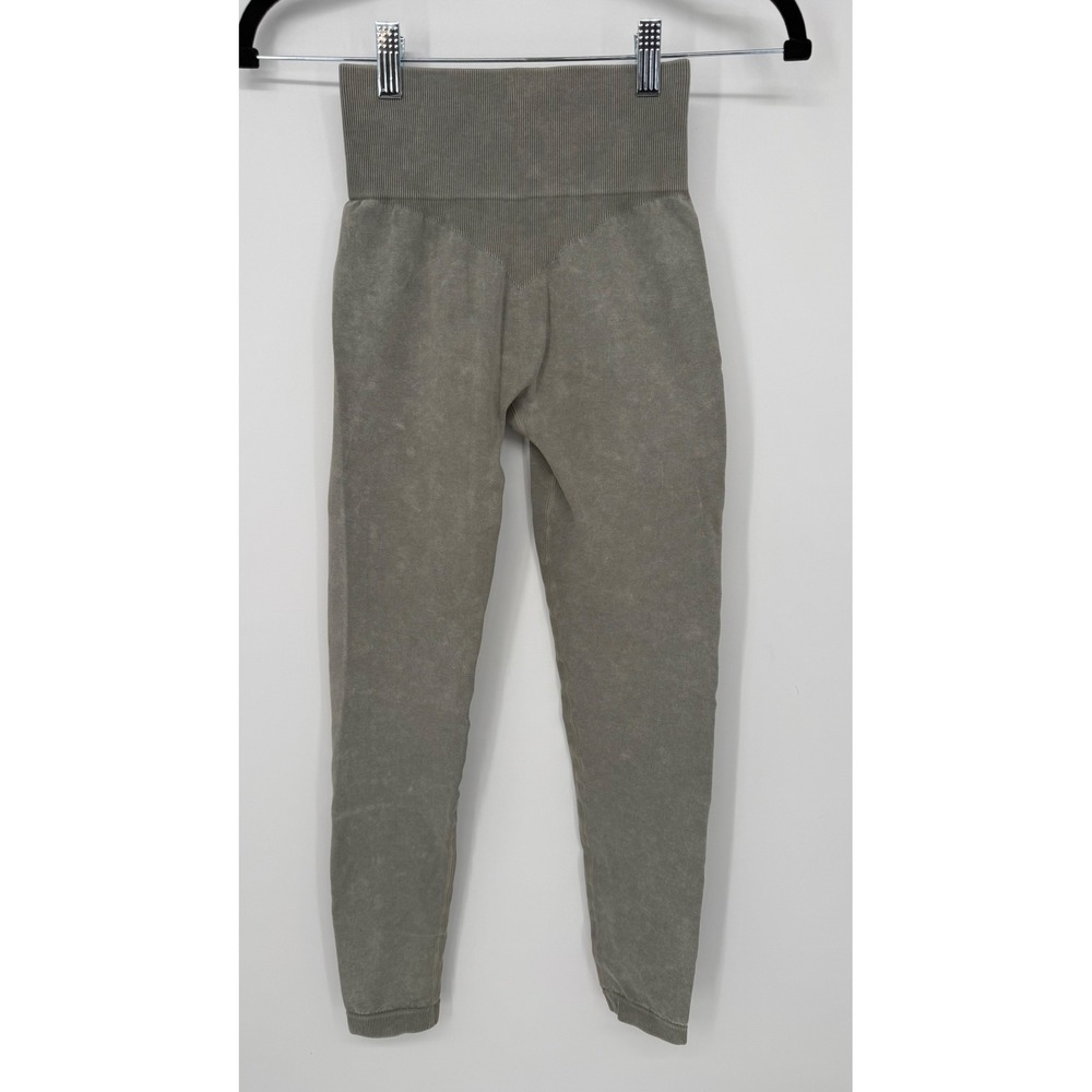 BO + TEE LEGGINGS SAGE GREEN‎ COLOR NO SIZE TAG